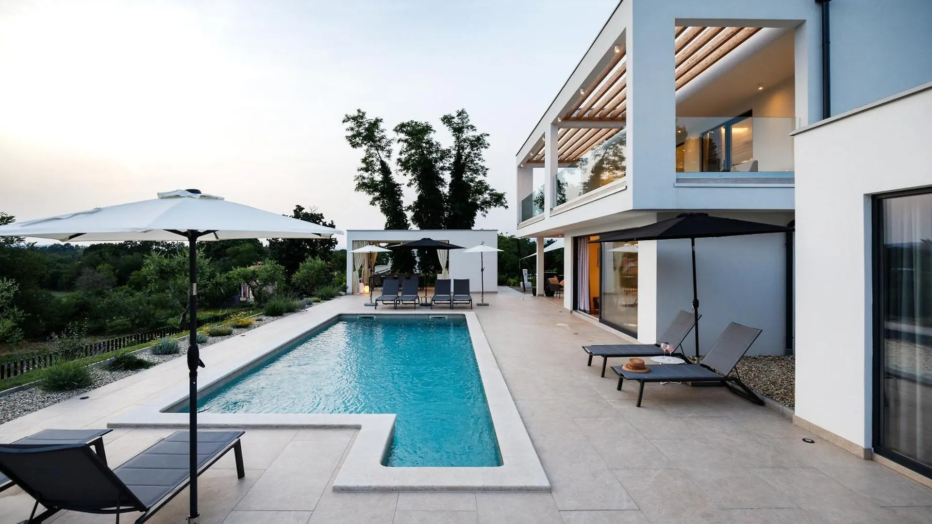 Luxury Villa Sonia With Wellness & Gym - Happy Rentals Лабин